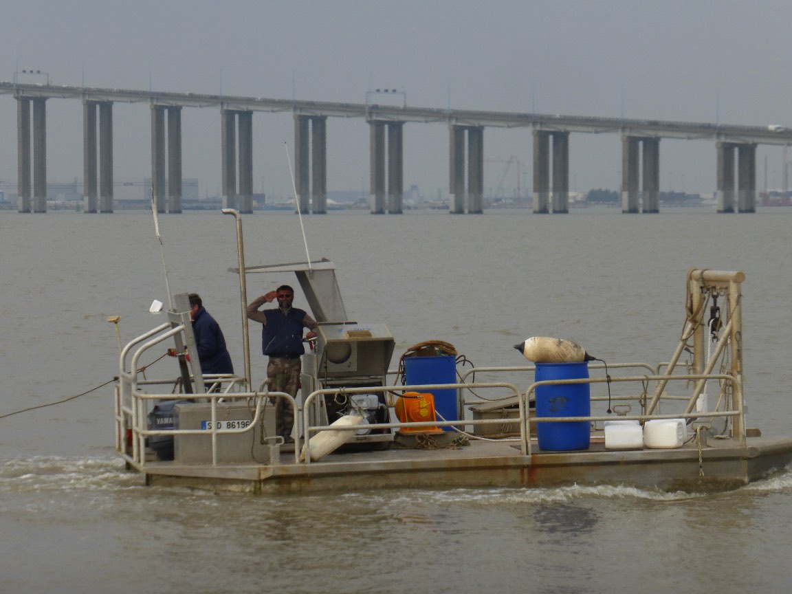 Mise à l'eau de la barge 2016